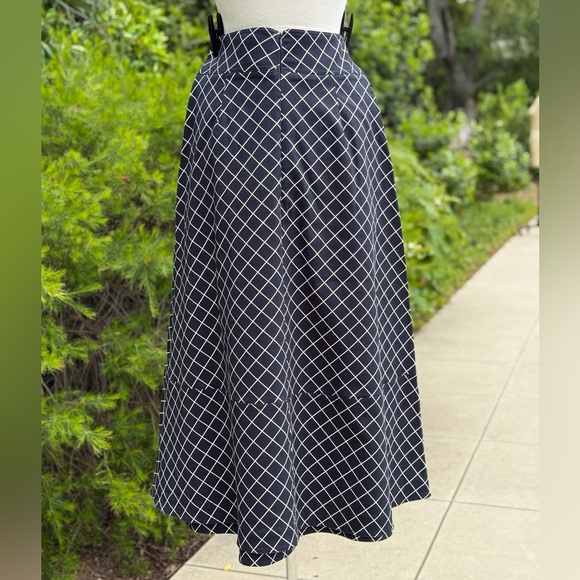 G. by Goop Lattice print midi skirt with fabric tie - size 8 - Picture 3 of 3